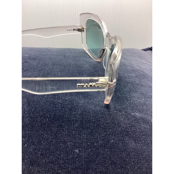 Prada Clear Cat Eye Sunglasses SPR 19M With Case - Picture 4 of 16